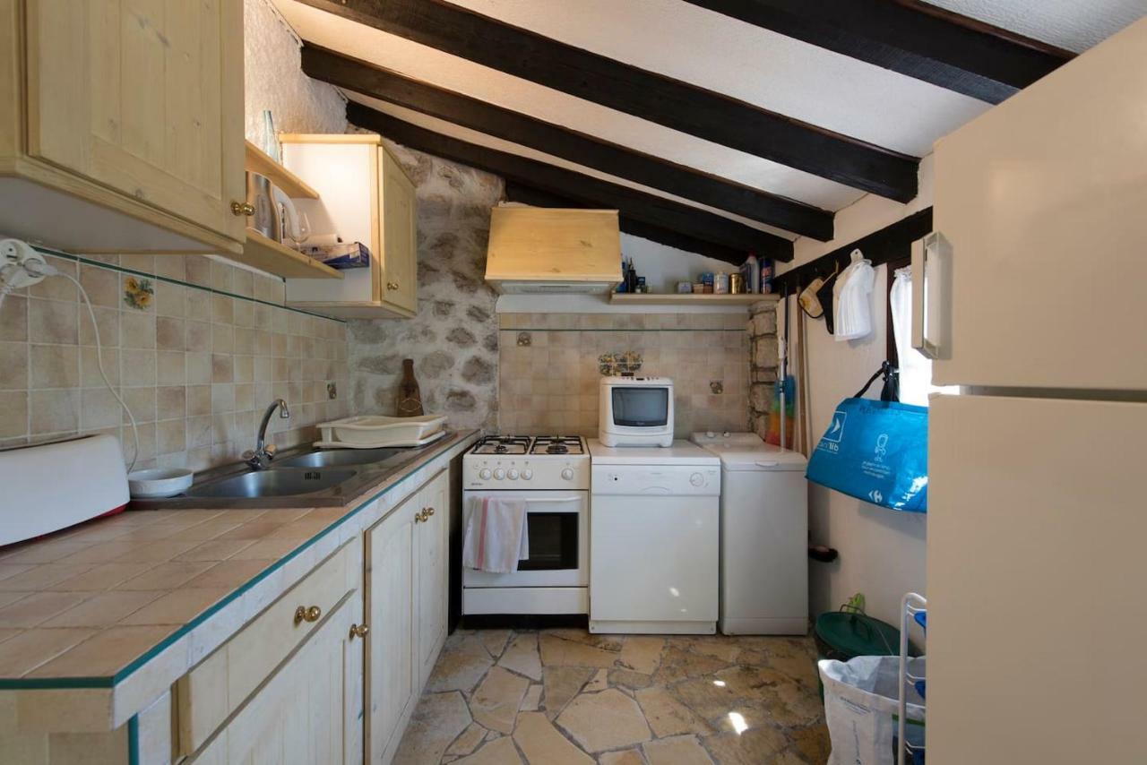 Appartement Clot De Felines Антрево Екстериор снимка